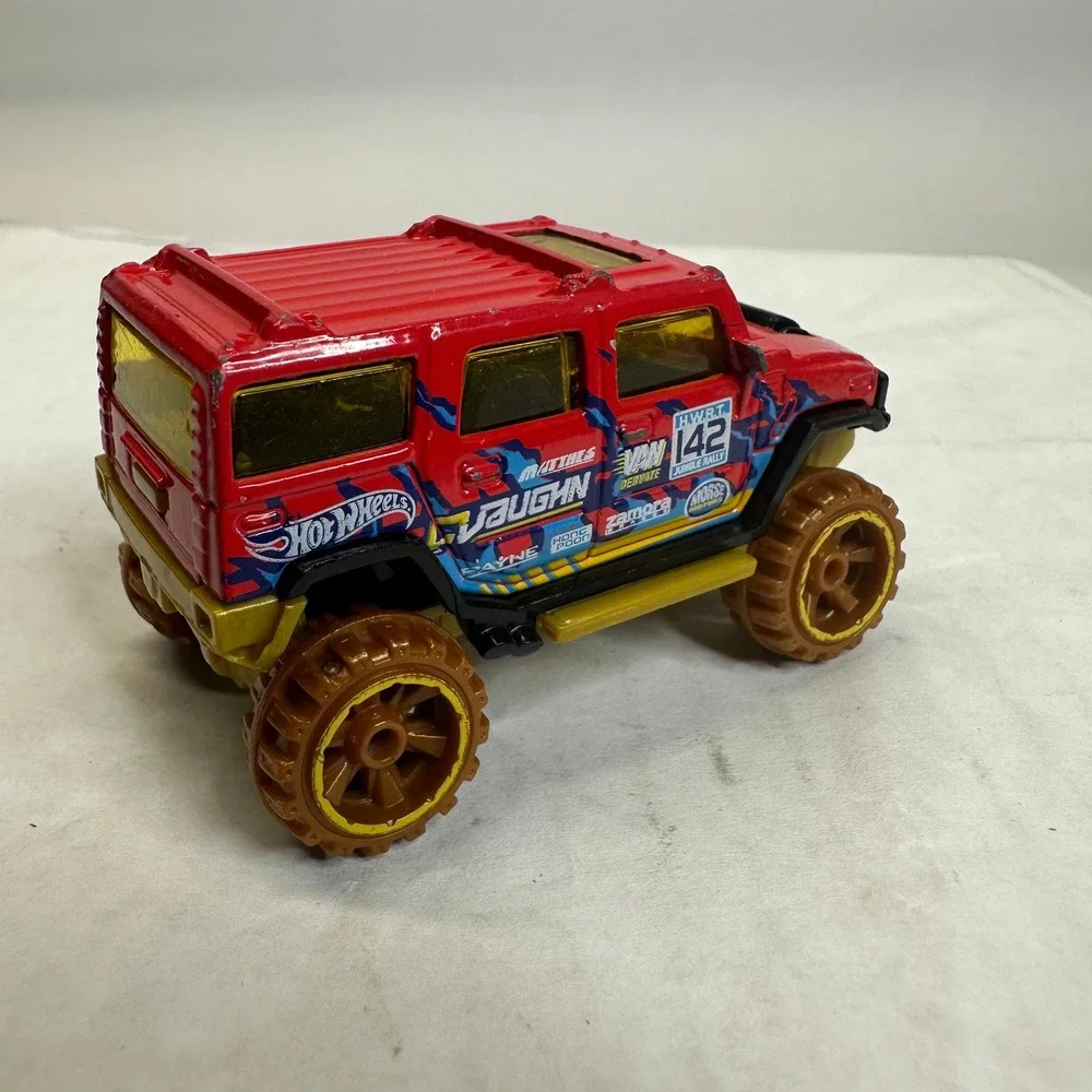 Hot Wheels Red Hummer H2‎ Monster Truck Toy Car Gold Wheels Collectible